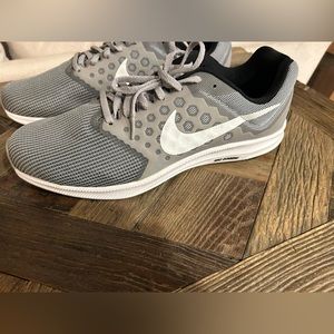 NWOT Men’s Nike Running Shoes